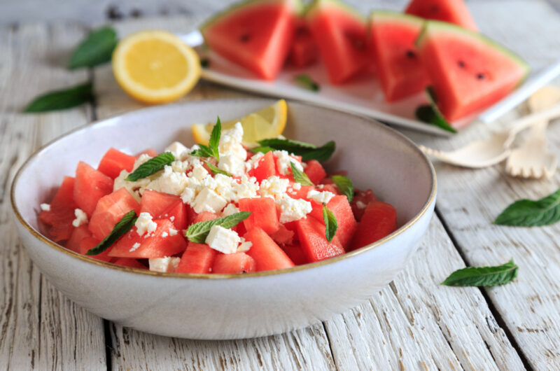 Vandmelonsalat med feta og mynte