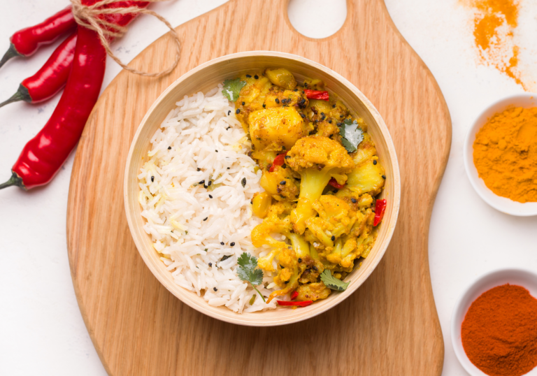 Indisk Aloo Gobi: En vegetarisk favorit med blomkål og kartofler