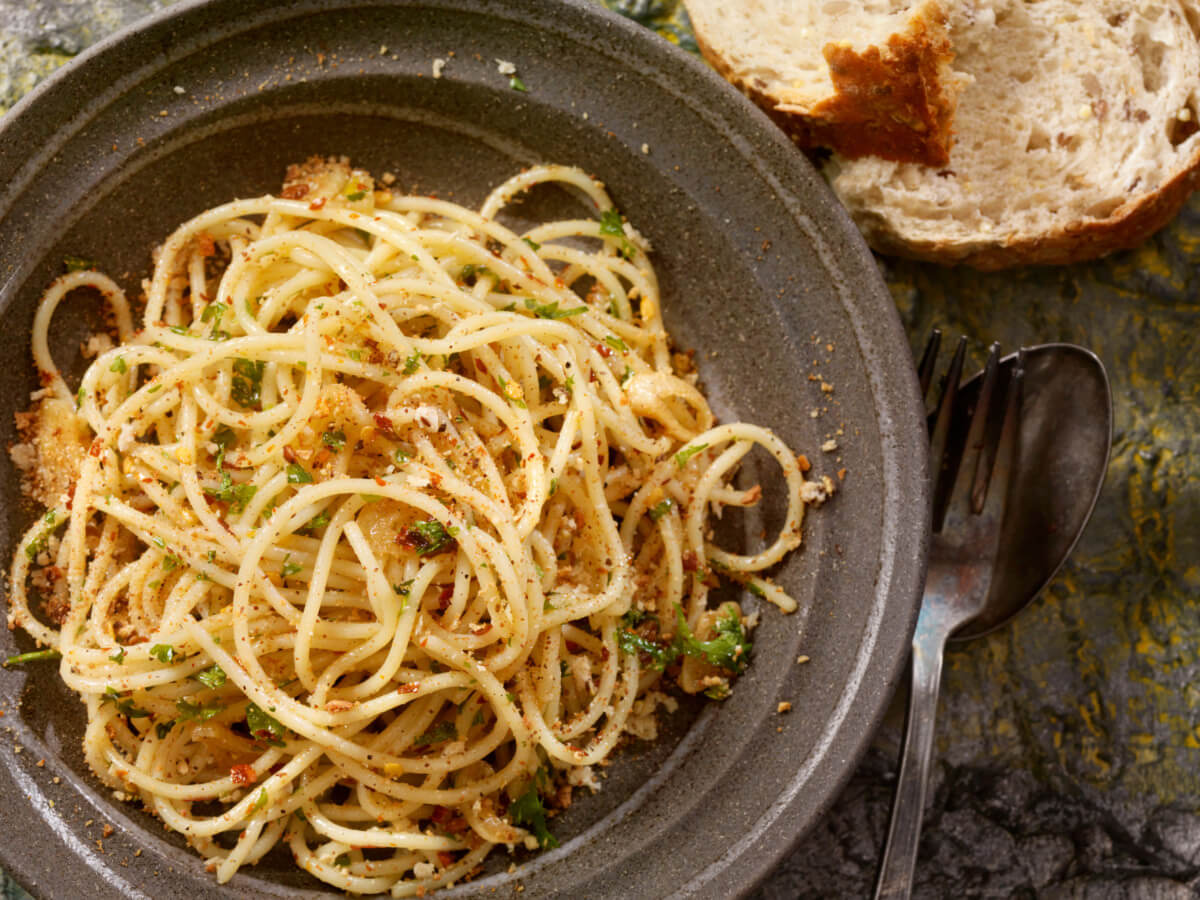 Pasta aglio e olio - Pasta med hvidløg og olie