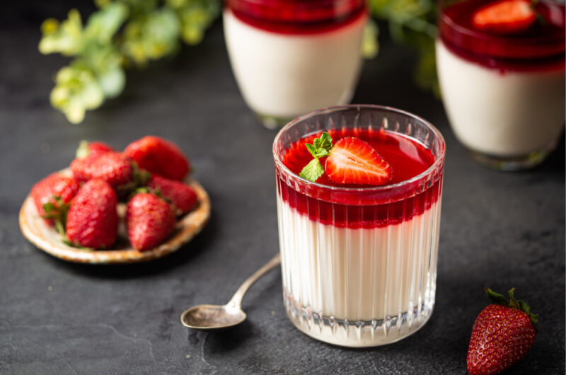 jordbær panna cotta